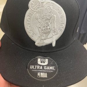 Boston Celtics SnapBack Cap (Unisex)